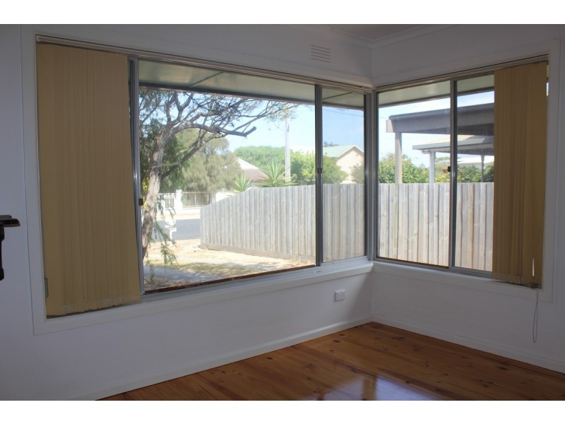 21 Woolamai Grove, San Remo VIC 3925