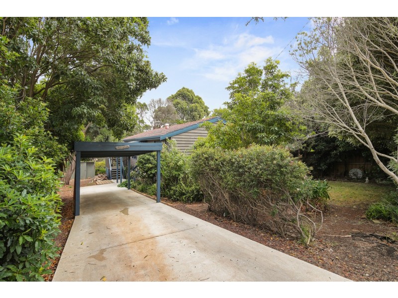 18 Bermagui Crescent, Sunset Strip VIC 3922