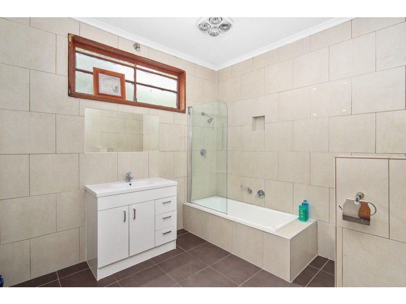 18 Bermagui Crescent, Sunset Strip VIC 3922