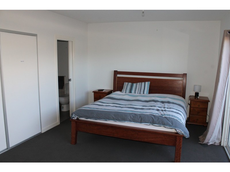 2/13-18 Vista Place, Cape Woolamai VIC 3925