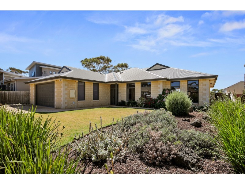 22 Anthony Court, Cowes VIC 3922