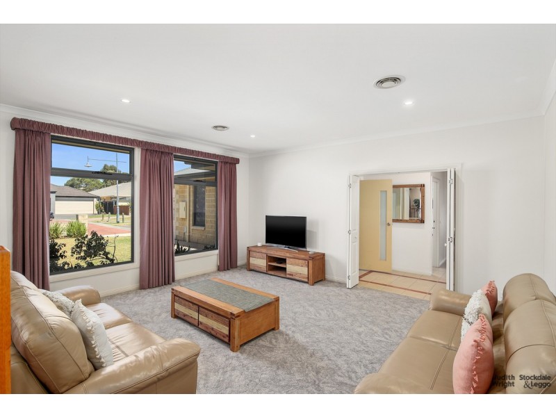 22 Anthony Court, Cowes VIC 3922