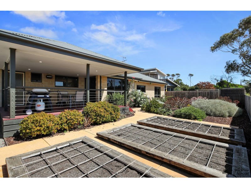 22 Anthony Court, Cowes VIC 3922