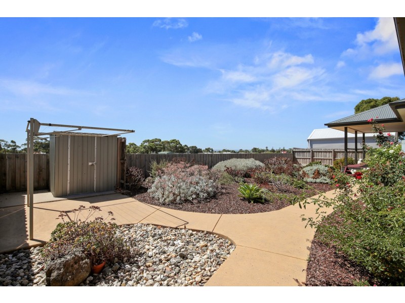22 Anthony Court, Cowes VIC 3922