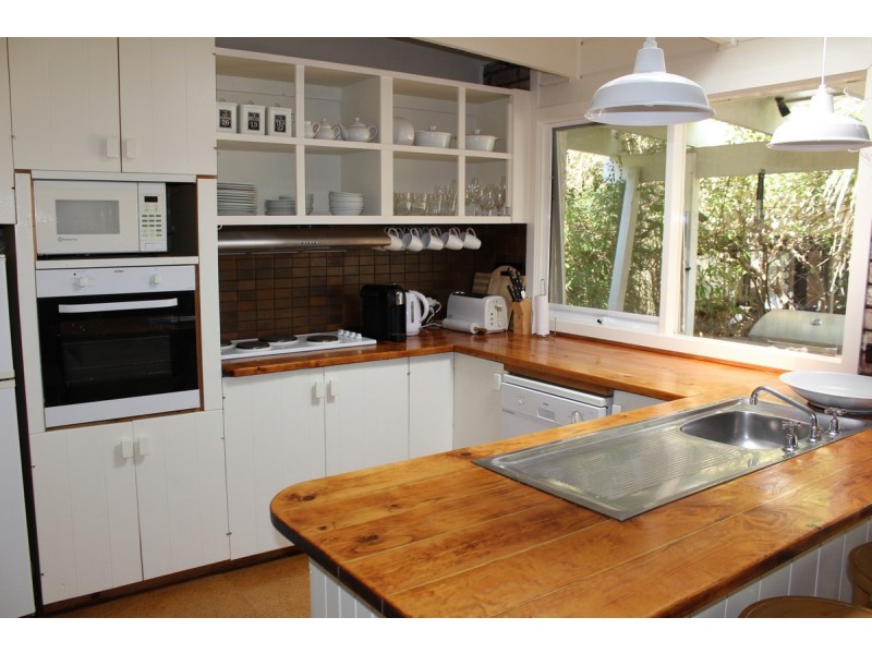 17 Broadbeach Road, Cape Woolamai VIC 3925