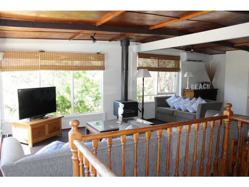 17 Broadbeach Road, Cape Woolamai VIC 3925