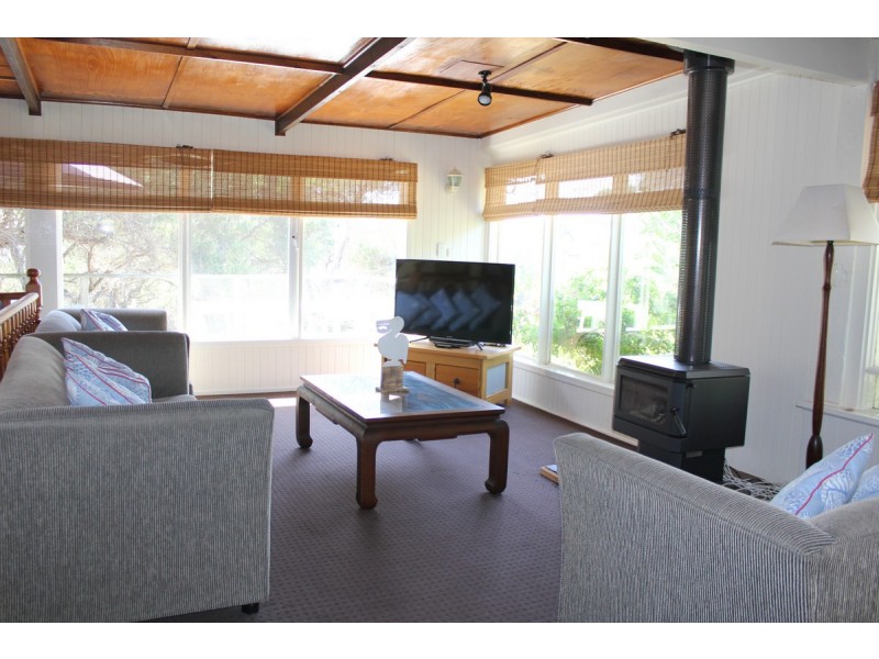 17 Broadbeach Road, Cape Woolamai VIC 3925