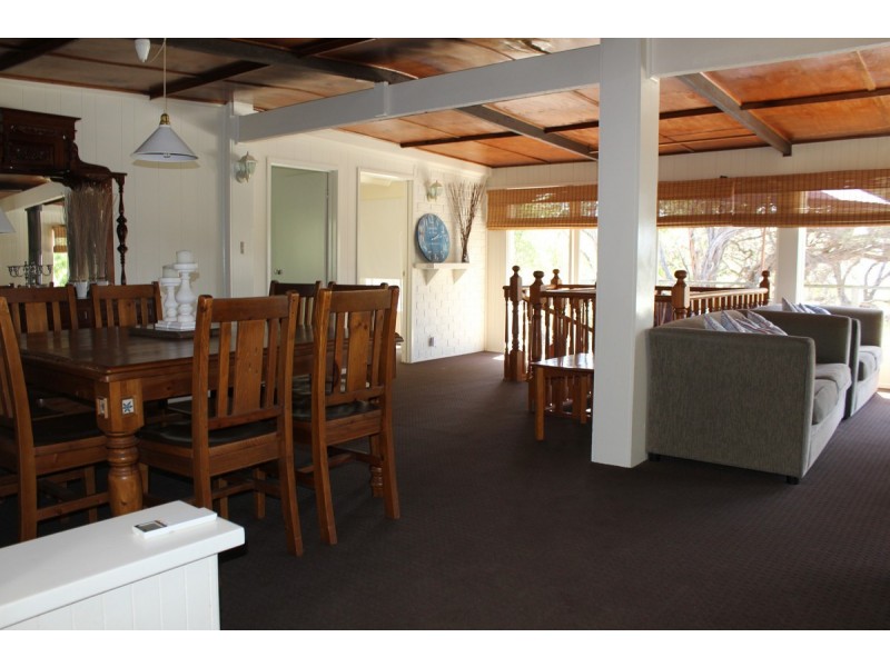 17 Broadbeach Road, Cape Woolamai VIC 3925