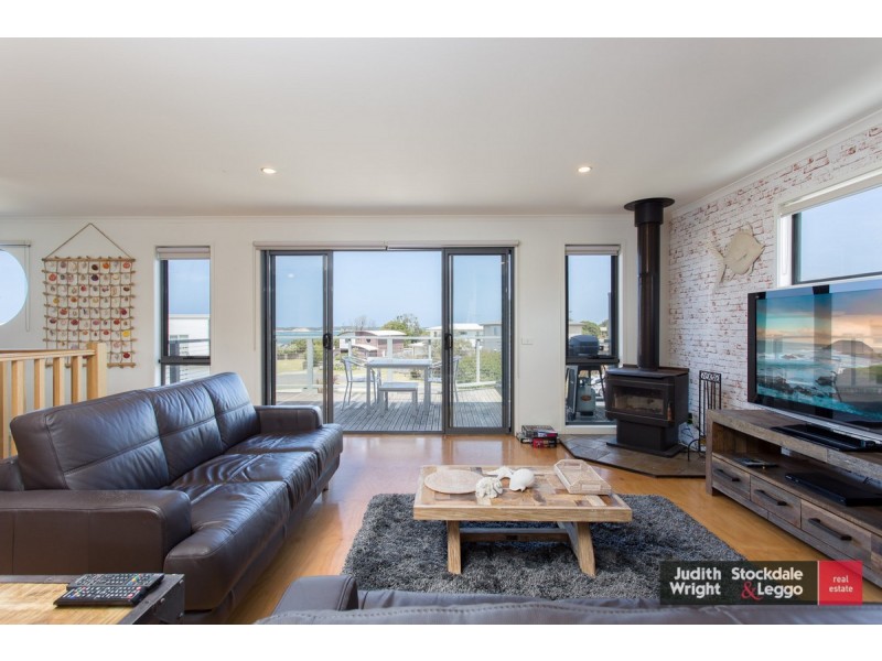 1/73 Penniwells Drive, San Remo VIC 3925