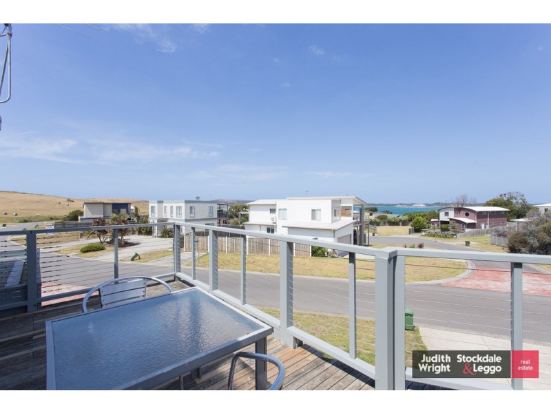 1/73 Penniwells Drive, San Remo VIC 3925