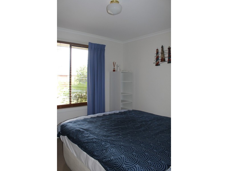 1/42 Walton Street, Cowes VIC 3922