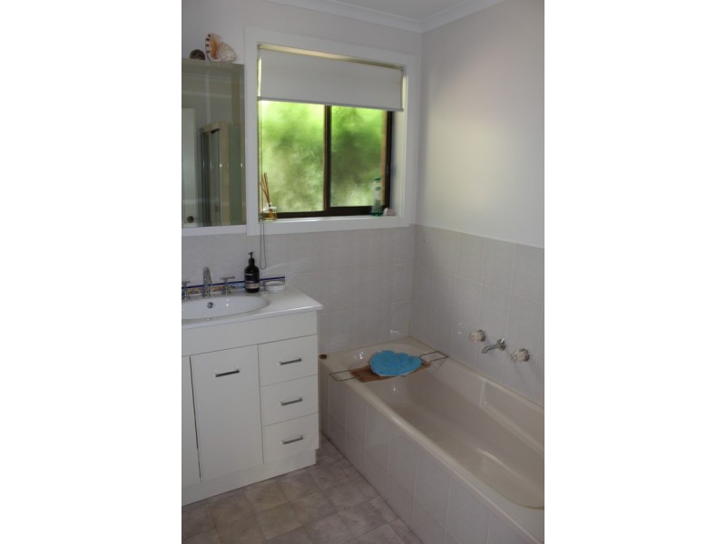 1/42 Walton Street, Cowes VIC 3922