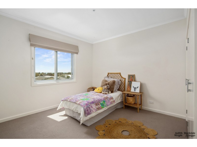 12 Echidna Grove, Cowes VIC 3922