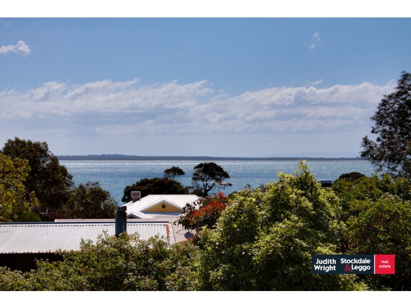 23-25 Chillingworth Road, Cowes VIC 3922