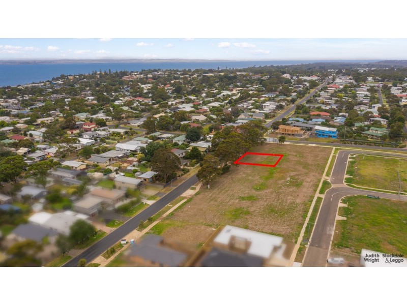 329 Settlement Road, Cowes VIC 3922