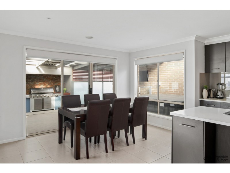 11 Dianella Way, Cowes VIC 3922