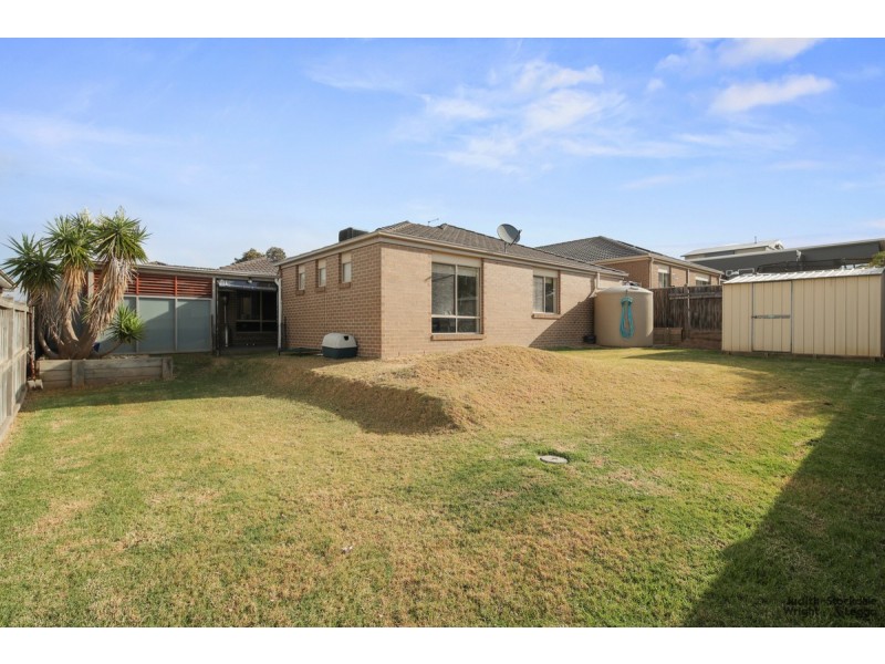 11 Dianella Way, Cowes VIC 3922