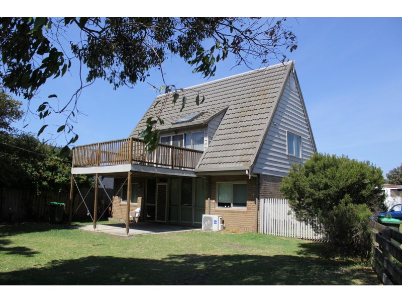 15 Bondi Avenue, Cape Woolamai VIC 3925