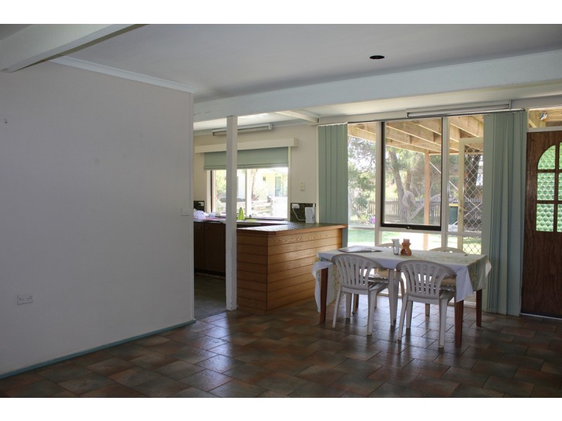 15 Bondi Avenue, Cape Woolamai VIC 3925