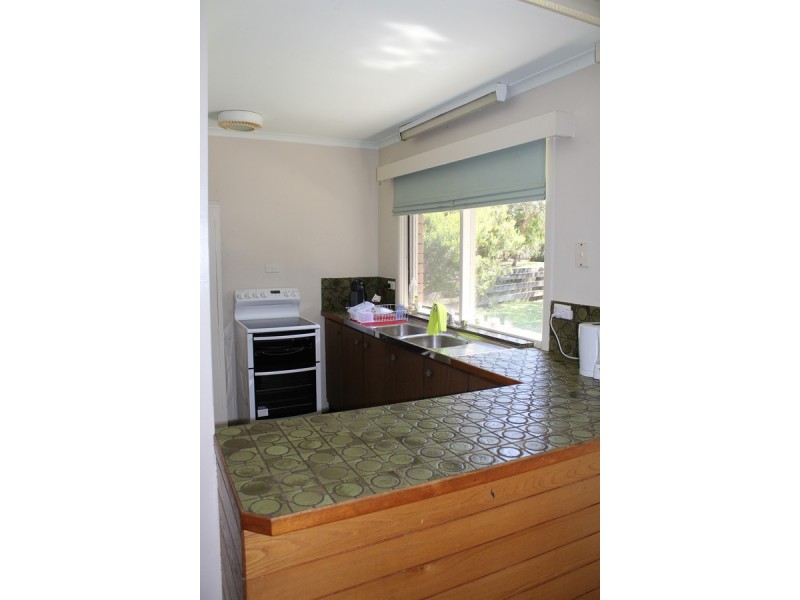 15 Bondi Avenue, Cape Woolamai VIC 3925