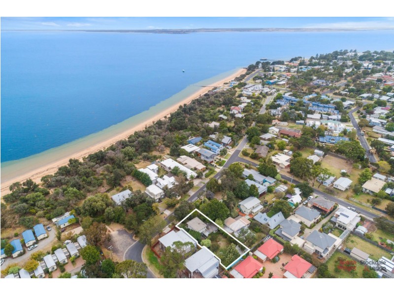 35 Beach Street, Cowes VIC 3922