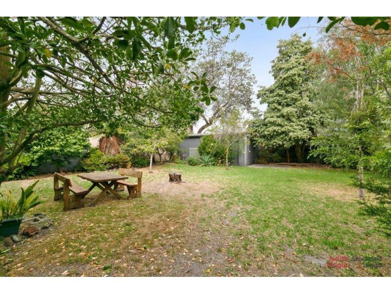 35 Beach Street, Cowes VIC 3922