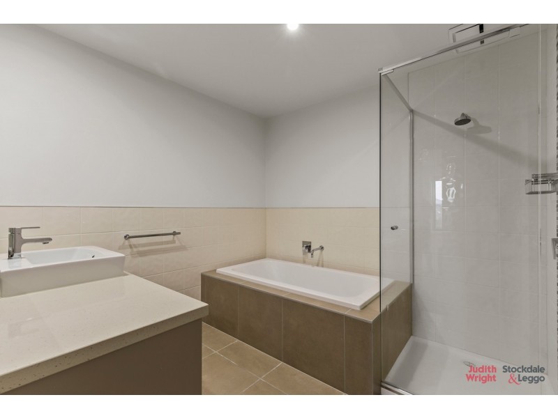 30 Birch Crescent, Cowes VIC 3922