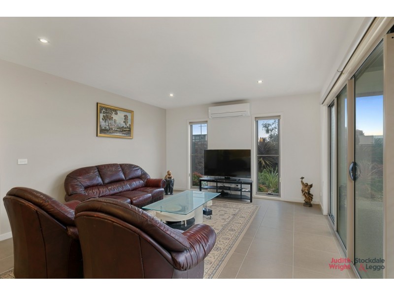 30 Birch Crescent, Cowes VIC 3922