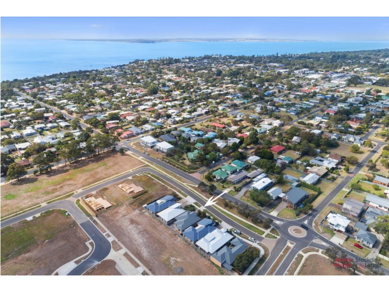 7 Whimbrel Way, Cowes VIC 3922