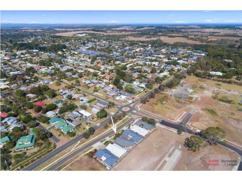 7 Whimbrel Way, Cowes VIC 3922