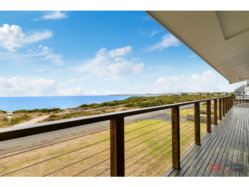 82 The Esplanade, Surf Beach VIC 3922