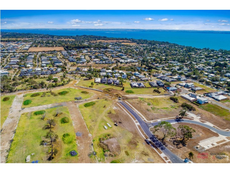 15 Bronzewing Drive, Cowes VIC 3922