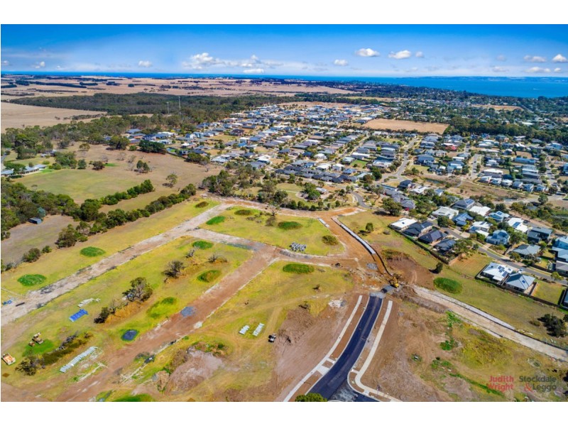 15 Bronzewing Drive, Cowes VIC 3922