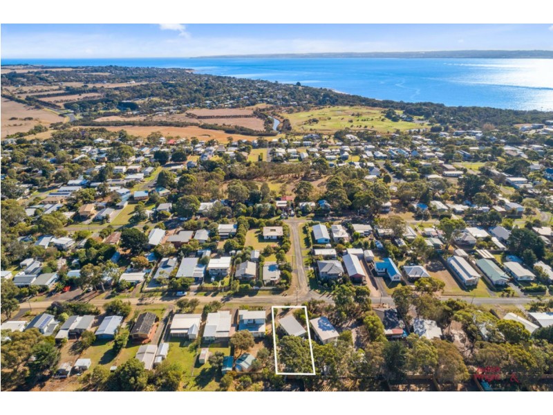 43 Scenic Drive, Cowes VIC 3922