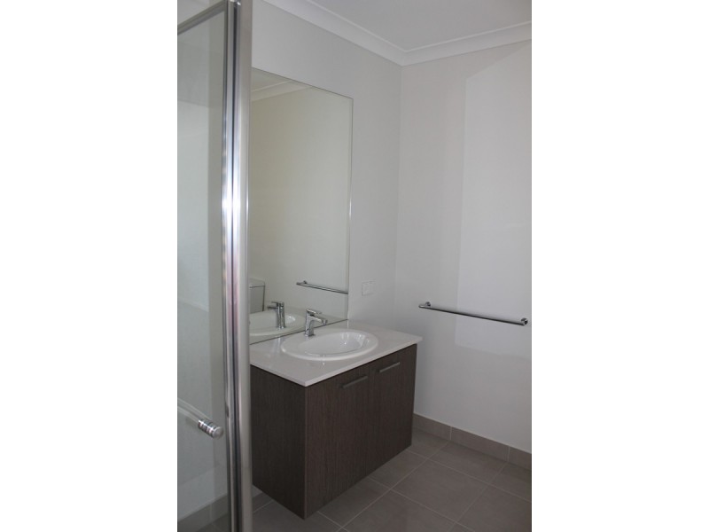 8 Norfolk Rise, San Remo VIC 3925