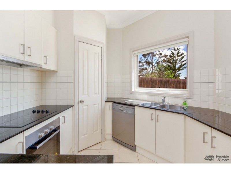 2/120 Church Street, Cowes VIC 3922