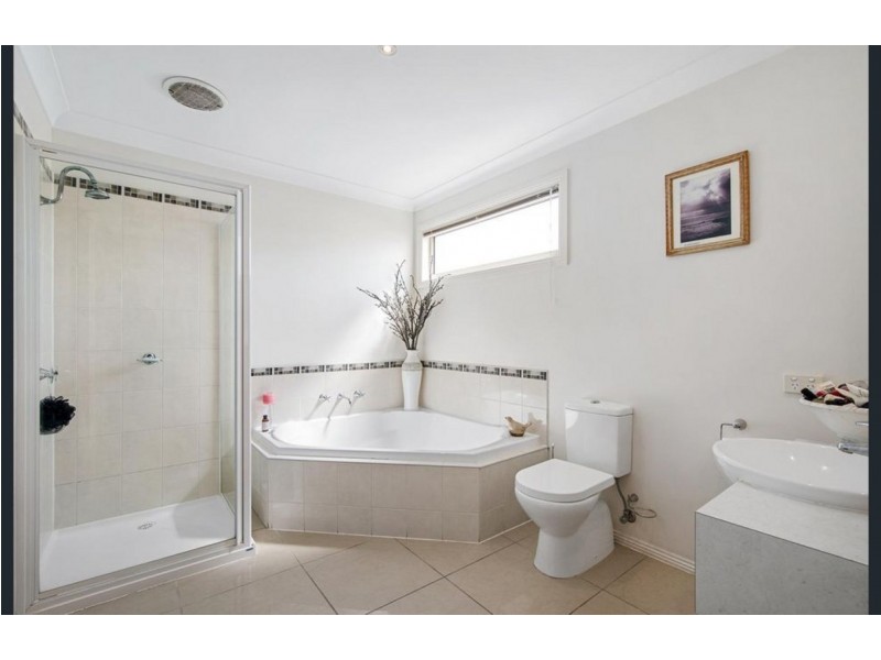 57 Redwood Drive, Cowes VIC 3922