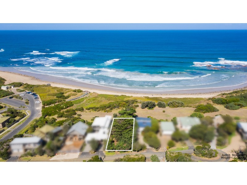 5 Beach Court, Smiths Beach VIC 3922