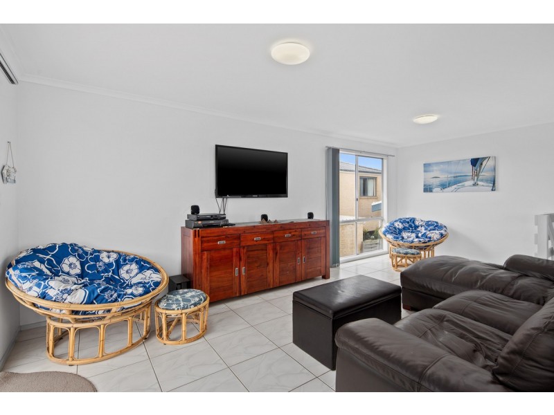 7 Links Street, Surf Beach VIC 3922