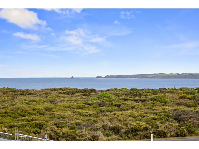 7 Links Street, Surf Beach VIC 3922
