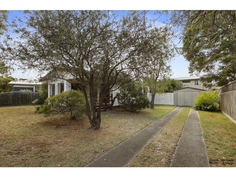 4 Alpha Court, Cowes VIC 3922