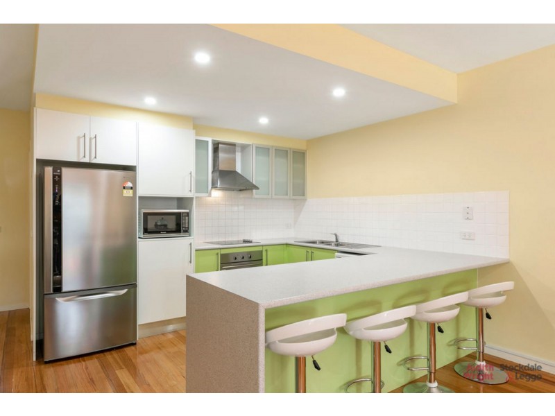 2/16 Beach Road, Rhyll VIC 3923