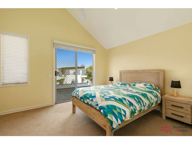2/16 Beach Road, Rhyll VIC 3923