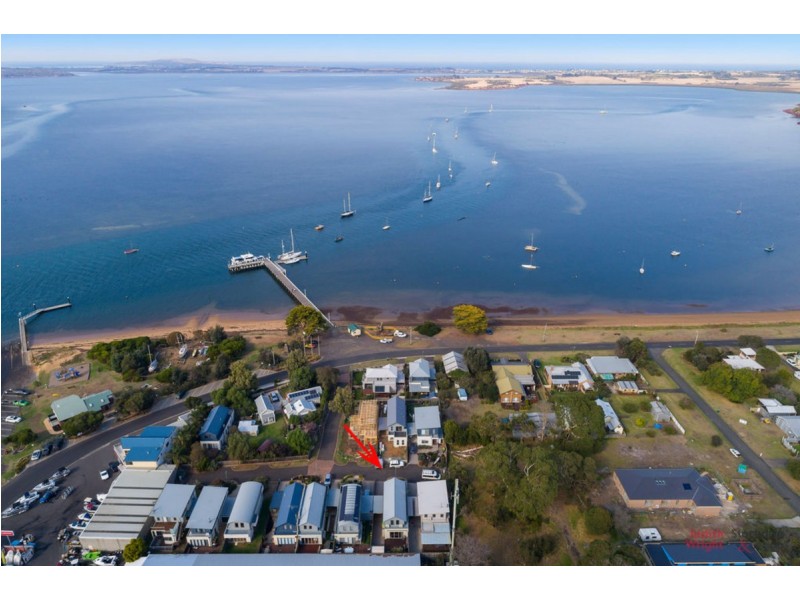 2/16 Beach Road, Rhyll VIC 3923