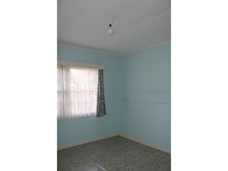 24 Douglas Road, Cowes VIC 3922