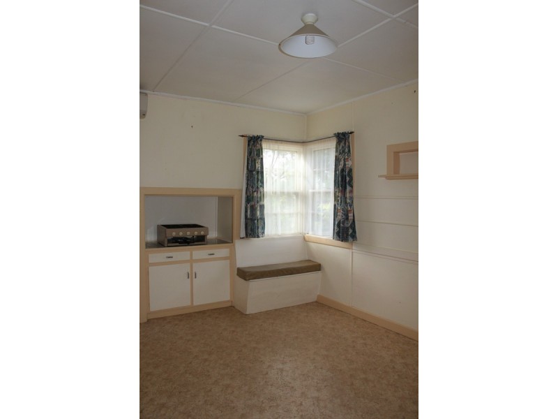 24 Douglas Road, Cowes VIC 3922