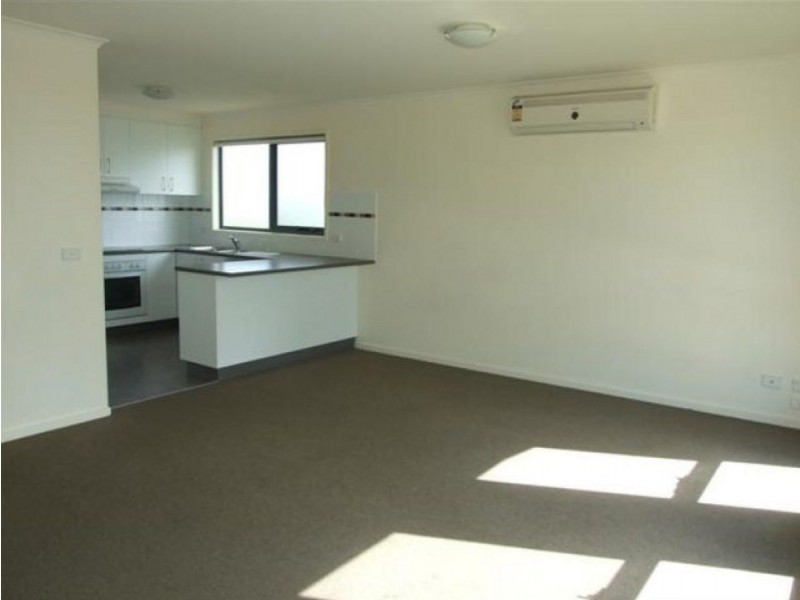 2/28 Malcliff Road, Newhaven VIC 3925