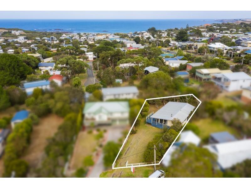 9 Evenglow Court, Smiths Beach VIC 3922