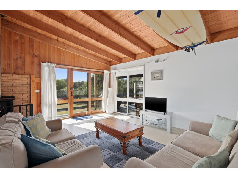 9 Evenglow Court, Smiths Beach VIC 3922