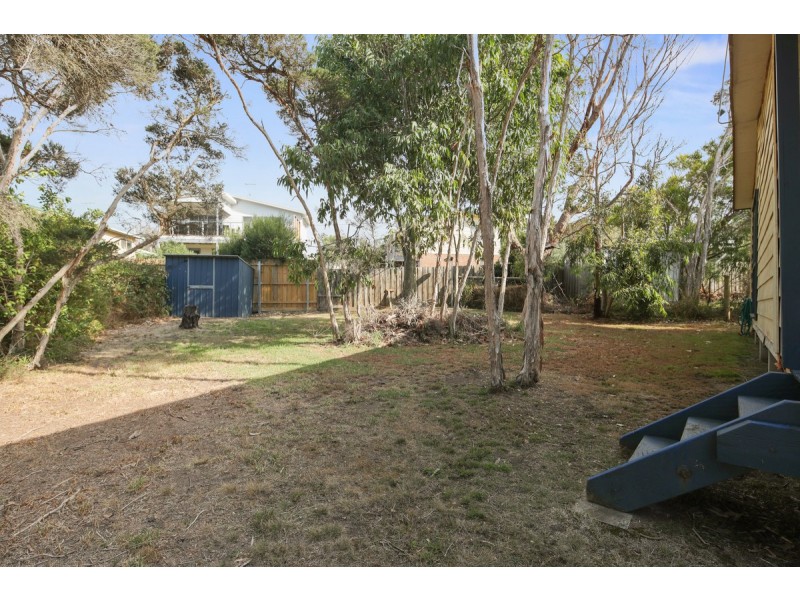 9 Evenglow Court, Smiths Beach VIC 3922